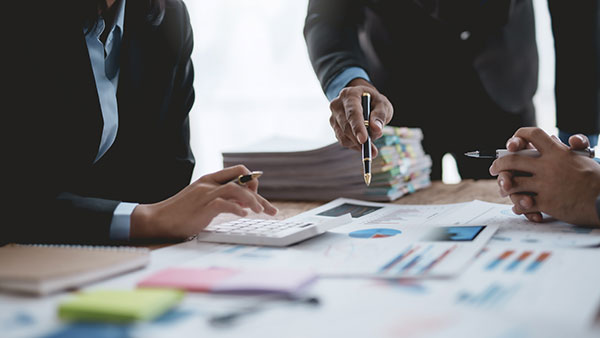 about-robberts-holdings